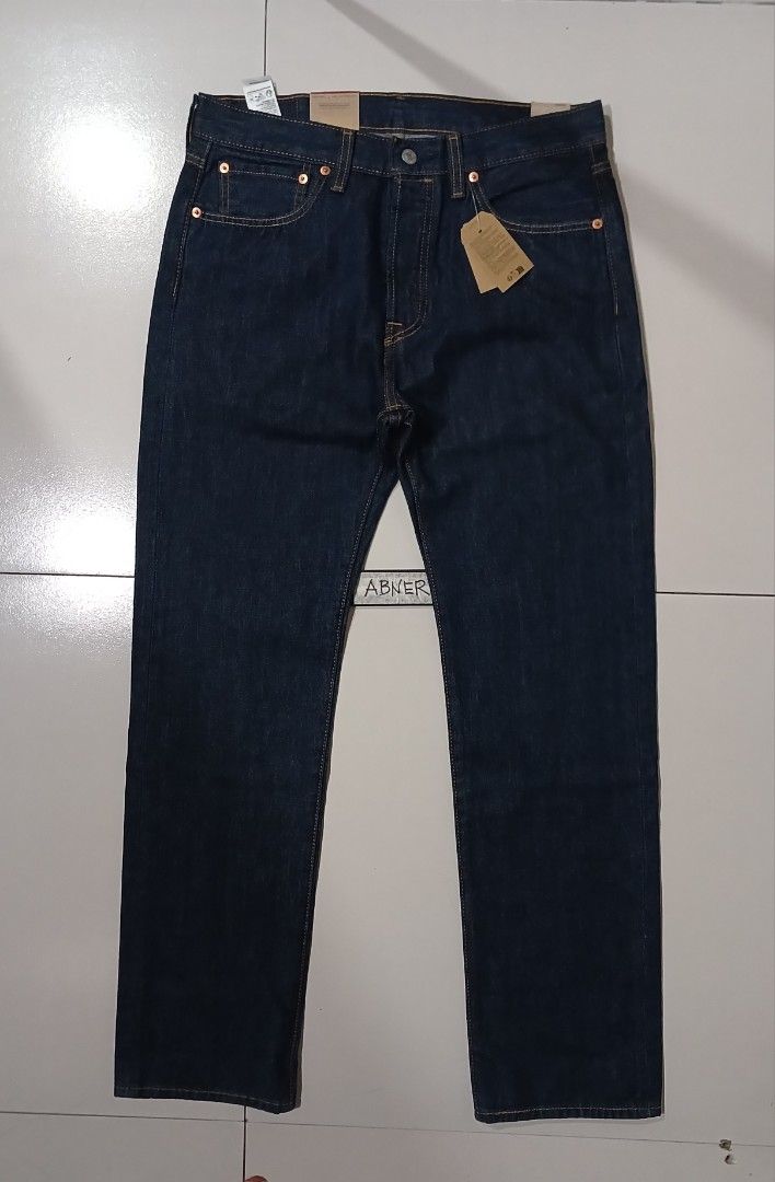 501 Levi's Jeans Non Stretch Straight Cut (Category: Jeans) located in Bacoor. Submitted by abner.lantican (Listing ID 1395326459, Image 2). Description: 501 Levi's Jeans for Men original & Brandnew Original Straight Cut Fitting non Stretch Denim sizes : W29 L32 W30 L32 W31 L32 W32 L32 W33 L32.