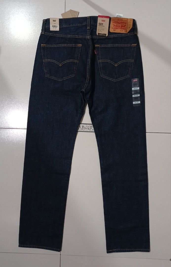 501 Levi's Jeans Non Stretch Straight Cut (Category: Jeans) located in Bacoor. Submitted by abner.lantican (Listing ID 1395326459, Image 3). Description: 501 Levi's Jeans for Men original & Brandnew Original Straight Cut Fitting non Stretch Denim sizes : W29 L32 W30 L32 W31 L32 W32 L32 W33 L32.