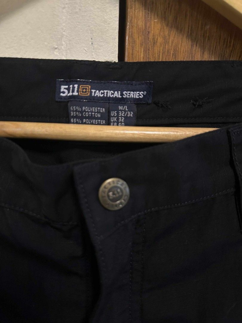 5.11 TACTICAL PANTS SERIES-RIPSTOP (Category: Jeans) located in Lipa City. Submitted by rocksxshanks (Listing ID 1395261309, Image 2). Description: 5.11 TACTICAL SERIES/RIPSTOP Size::32-34 Length:40 BLACK AND CAMEL BROWN COLOR ASNEW CONDITION 1800 EACH PLUS SF.