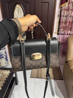 (Category: ) located in . Submitted by duckypreloved (Listing ID 1395276327, Image 1). Description: .