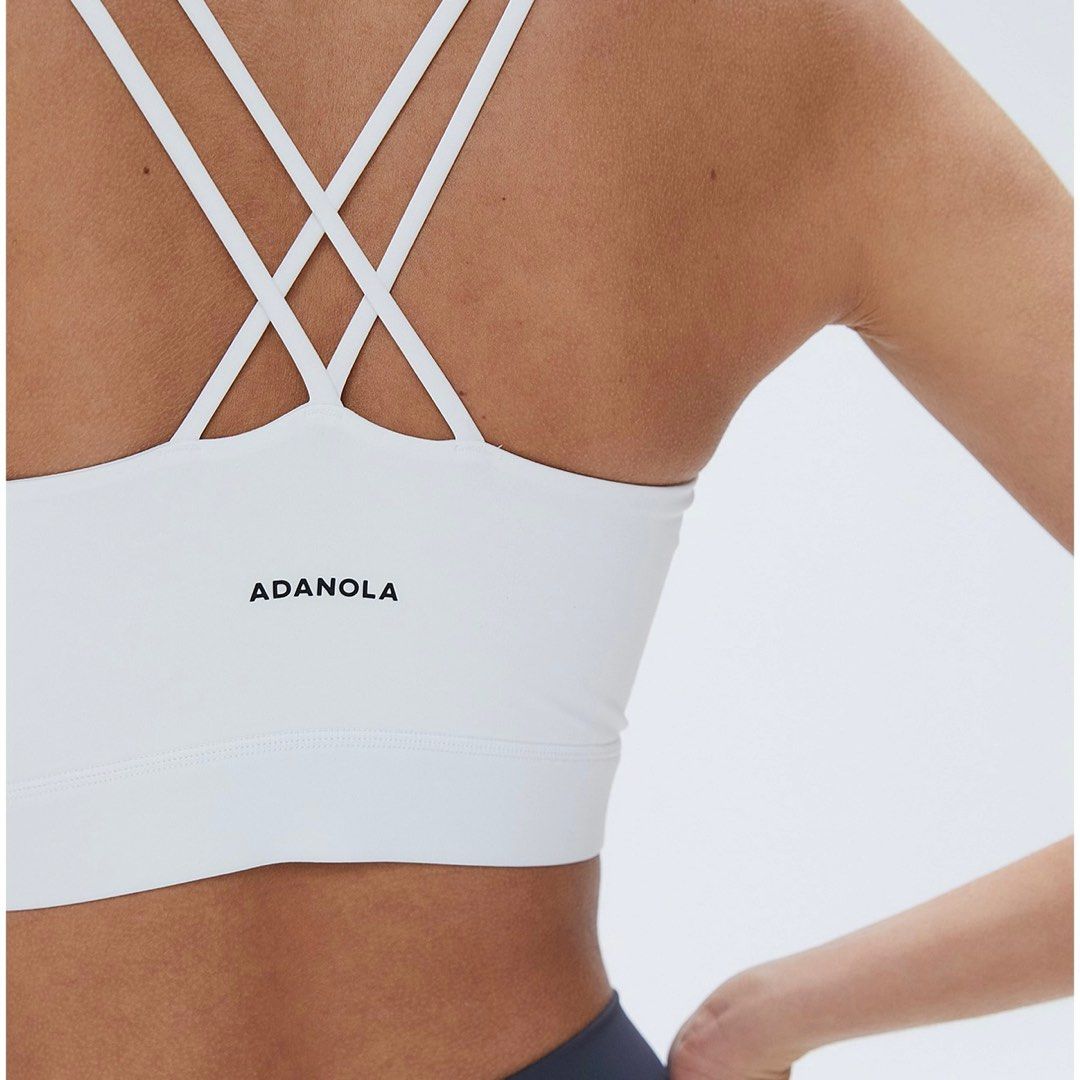 Adanola Sports Bra (Category: Activewear) located in Marikina City. Submitted by pborj (Listing ID 1395346361, Image 1). Description: - Adanola sports bra - last 2 photos are the actual.
