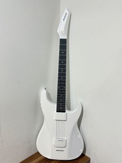 AeroBand Guitar Bundle Kit ホワイト AeroBand Guitar スマートギター