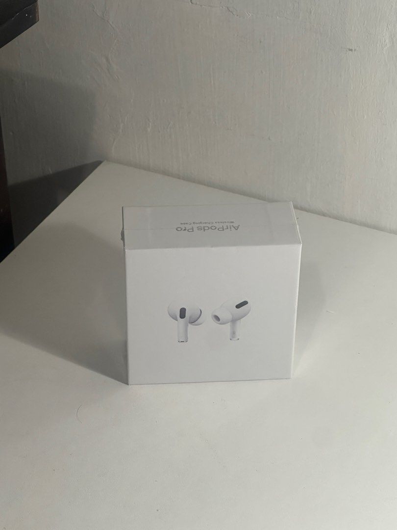Apple AirPods Pro Wireless Charging Case [Sealed] (Category: Earphones) located in Iloilo. Submitted by 00kopi (Listing ID 1395190353, Image 1). Description: - Brand new, sealed Apple AirPods Pro MOP: Gcash MOD: J&T/LBC.