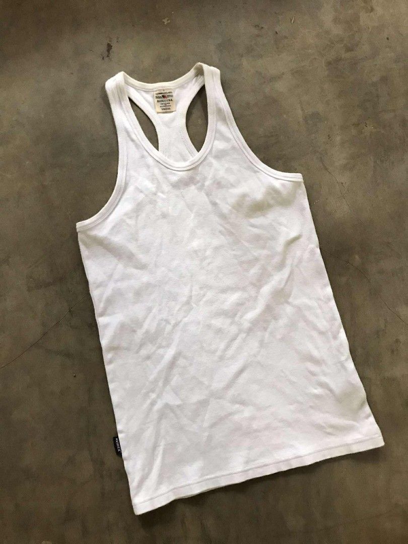 AVIREX U.S.A SANDO/TANKTOP (Category: Vests) located in Argao. Submitted by thrift_ni_ar (Listing ID 1395299112, Image 1). Description: AVIREX U.S.A SANDO/TANKTOP‼️ STRETCHABLE ✔️ MAKAPAL TELA ✔️ AS NEW CONDITION SIZE MEDIUM W 18 / L 27 COLORATE 9.8 / 10 ISSUE : ❌❌❌ 350 + SF 🛒🛒.