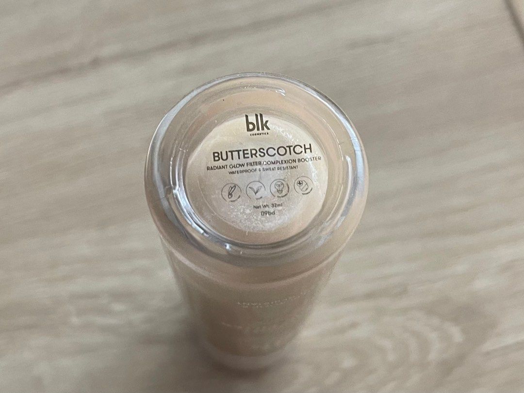 BLK Cosmetics Radiant Glow Filter - Butterscotch (Category: Makeup) located in Calasiao. Submitted by shoparen14525 (Listing ID 1395332943, Image 2). Description: Lightly used 80% of product left.