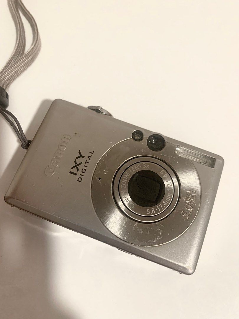 Canon Ixy L60 (Category: Cameras) located in Quezon City. Submitted by amarettosaurr (Listing ID 1395269508, Image 1). Description: i bought this camera back in 2023 at an instagram shop. therefore, it is a second hand camera. rfs: something wrong with the sd card reader (tried using 2GB and 4GB card but won’t detect - “memory not found”) other issue/s: - lcd burn (look at the last photo) - battery pack is inconsistent (sometimes it will say “cha