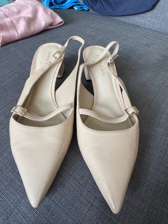 （分類：）位於 。 由 noemiesoler 提交（商品編號 1395243391，圖片 1）。簡介： 。