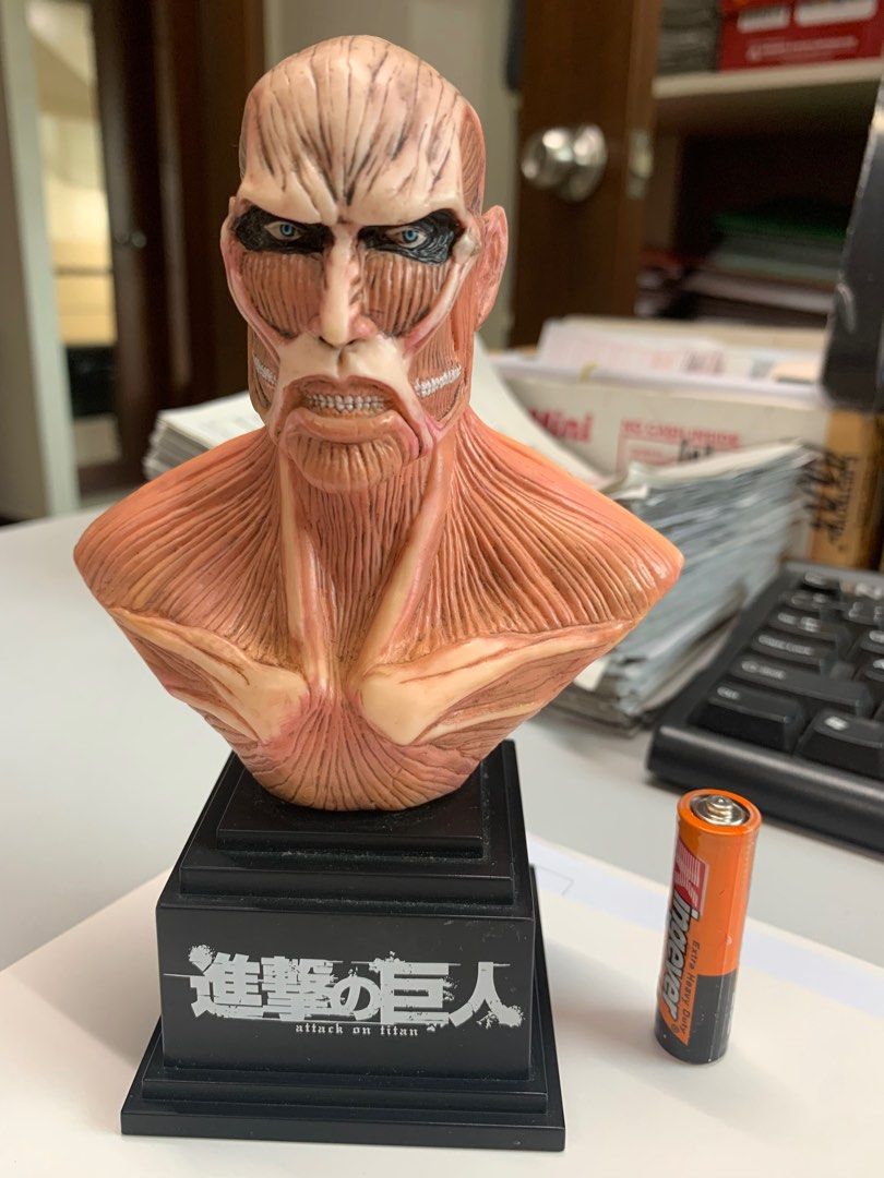 Colossal Titan bust 14cm (Category: Figurines & Statues) located in Paranaque City. Submitted by obin08 (Listing ID 1395166979, Image 1). Description: .