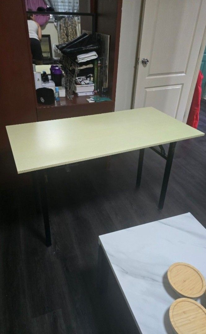 Foldable table (Category: Tables & Sets) located in Singapore. Submitted by urlocalboycourier (Listing ID 1395309055, Image 1). Description: foldable table ×2 for rental 1 day=$25 2 days =$45 delivery (east side)=$10 delivery (islandwide)=$20.