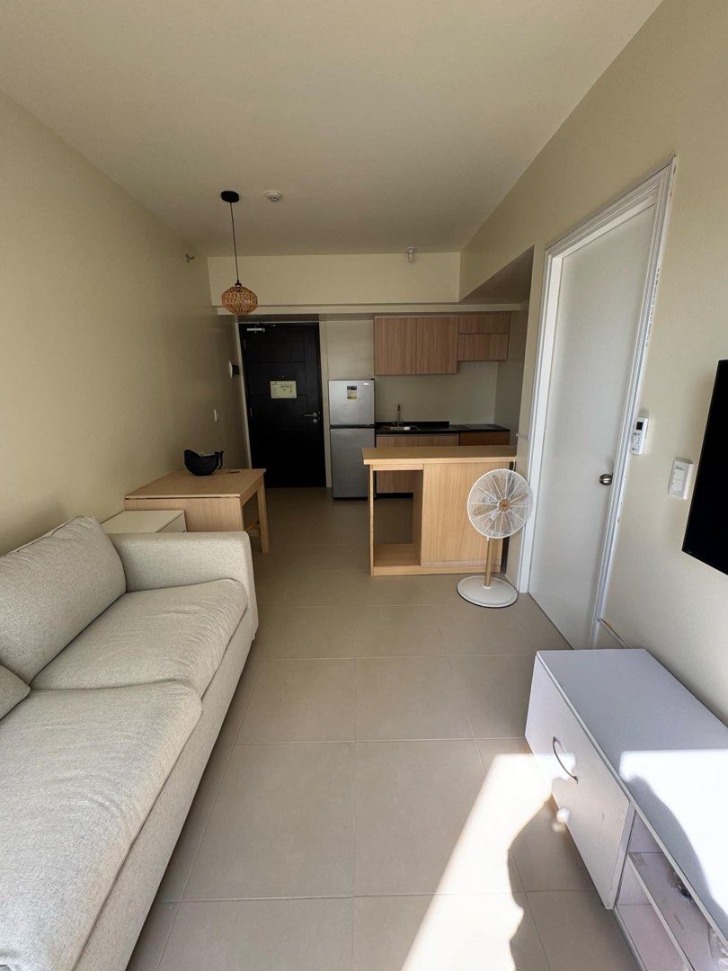 For Sale Avida Sola Tower 2 (Category: Apartments & Condos) located in Manila. Submitted by harleyy1230 (Listing ID 1395319824, Image 2). Description: 1BR For sale No parking slot included (some owners are renting their space) Owner directly selling Near Vertis North and Trinoma.
