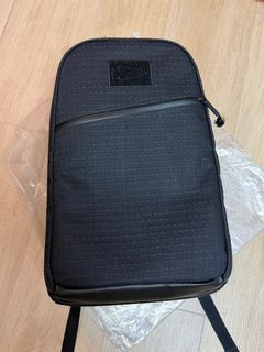 （分類：）位於 。 由 cloveky 提交（商品編號 1395324102，圖片 1）。簡介： 。