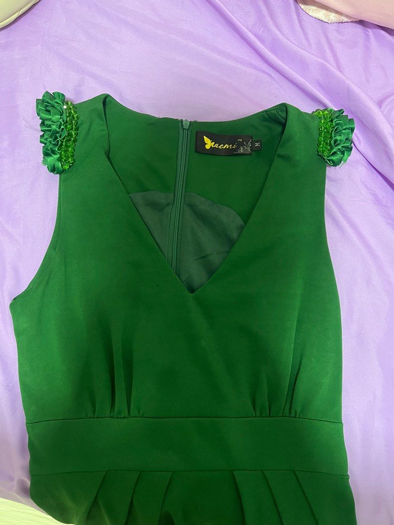 Green Cocktail Dress (Category: Dresses) located in Manila. Submitted by paulenesev (Listing ID 1395307854, Image 2). Description: .