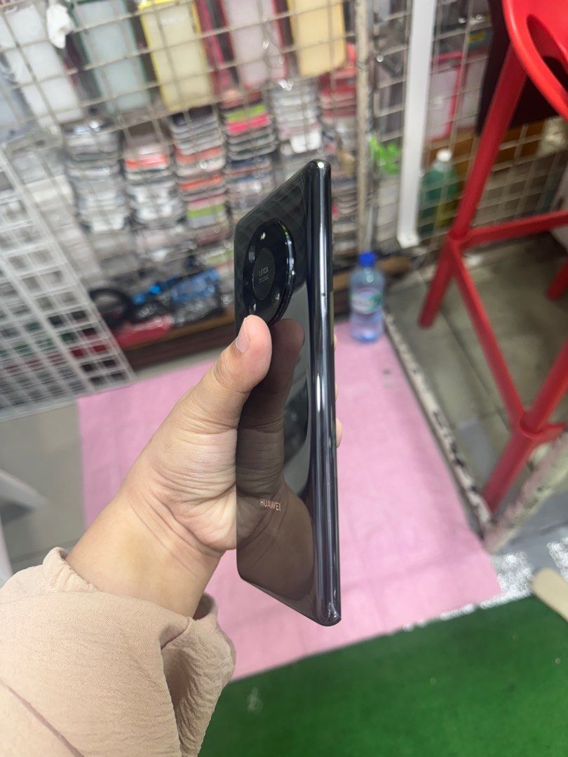 Huawei Mate 40 Pro 256gb FU NTC (Category: Huawei) located in San Juan City. Submitted by keannagadgetph (Listing ID 1395221508, Image 3). Description: Available Units for today's POST! Huawei Mate 40 Pro / 256gb/ FU / NTC VARIANT - good condition - 95% Makinis - good battery - no issue / repair - Any colors available ~ Accepting SWAP / TRADE IN / INSTALLMENT / BINTA UNIT ~ CASH ON DELIVERY METRO MANILA / LBC PAYMENT FIRST ~ Store location GREENH