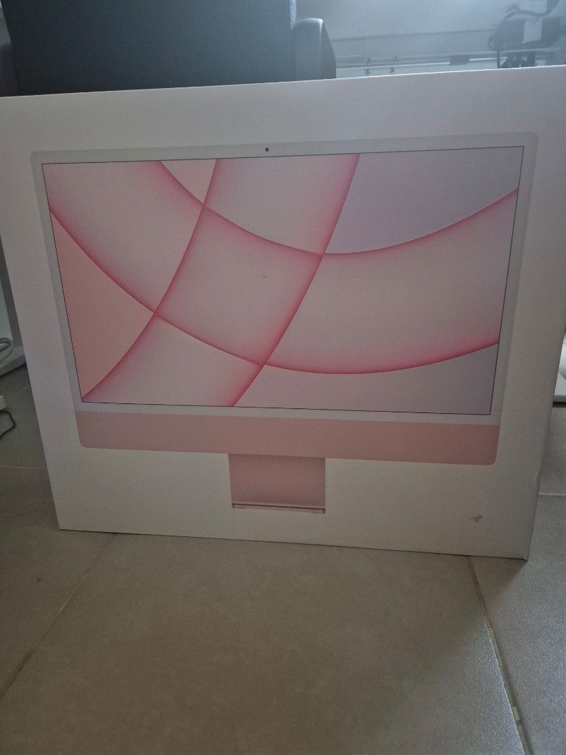 Imac 24inch 4.5k retina (Category: Desktops) located in Manila. Submitted by colors_epsilon (Listing ID 1395237700, Image 1). Description: bought in 2022 nov lightly used self collect in bgc pink sg plug negotiable.