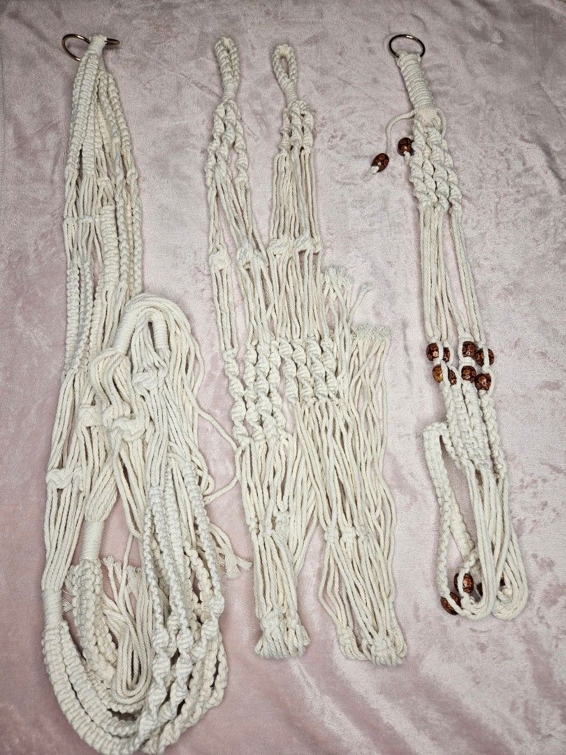 Macrame Hanging Pots (Category: Pots & Planters) located in Santa Rosa. Submitted by fairygalesclothestation25 (Listing ID 1395300937, Image 1). Description: take all 5 pcs.