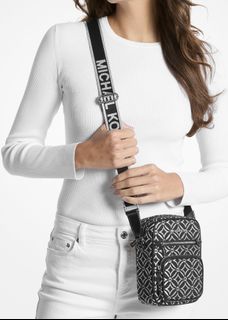(Category: ) located in . Submitted by elle_72 (Listing ID 1395284117, Image 1). Description: .