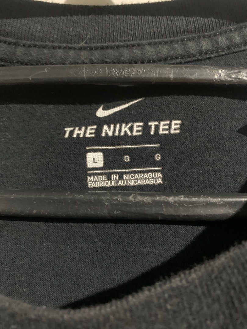 Nike Air T-shirt (Category: Tshirts & Polo Shirts ) located in Cavite. Submitted by pstuffs_ (Listing ID 1395334129, Image 3). Description: check slides for details 18x25 9.8/10 color may vary due to lighting.