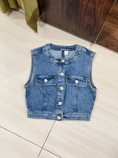 (Category: ) located in . Submitted by mushroom.preloved (Listing ID 1395185935, Image 1). Description: .