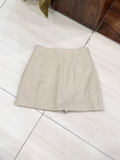 (Category: ) located in . Submitted by mushroom.preloved (Listing ID 1395261899, Image 1). Description: .
