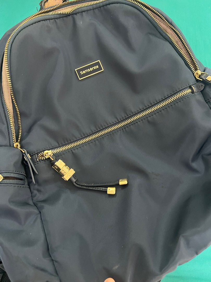 Samsonite Karissa Backpack 15.6" Dark Navy (Category: Backpacks) located in Rizal. Submitted by helomochi (Listing ID 1395208752, Image 2). Description: see link for product details https://www.samsonite.com.ph/samsonite/karissa/backpack-15.6%22/ss-103863-1265.html All goods pa lahat issue lang yung mga peeling ng leather. used for 1.5 yrs.