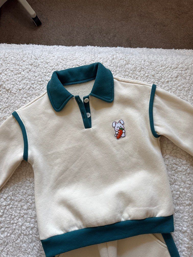 Terno sweater (Category: Babies & Kids Fashion) located in Makati City. Submitted by thriftyfive (Listing ID 1395224728, Image 3). Description: Perfect for cold weather 7t on tag.