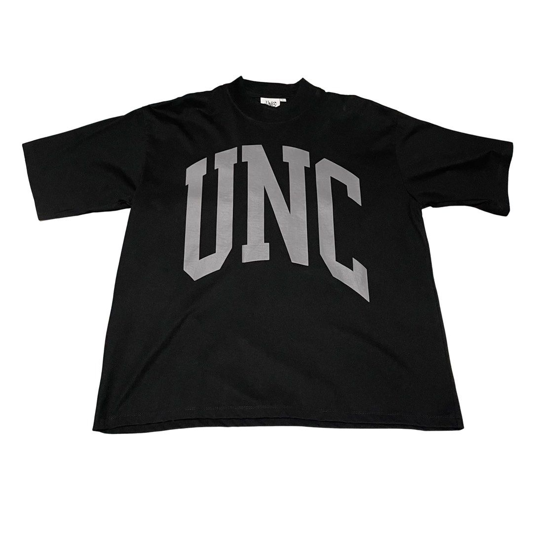 Uncrowned Crew Neck - Resurrection (Category: Tshirts & Polo Shirts ) located in San Fernando. Submitted by declutterwrenz (Listing ID 1395281841, Image 2). Description: Uncrowned Crew Neck Arch Series Resurrection Black Size L 700 only Rfs - decluttering .