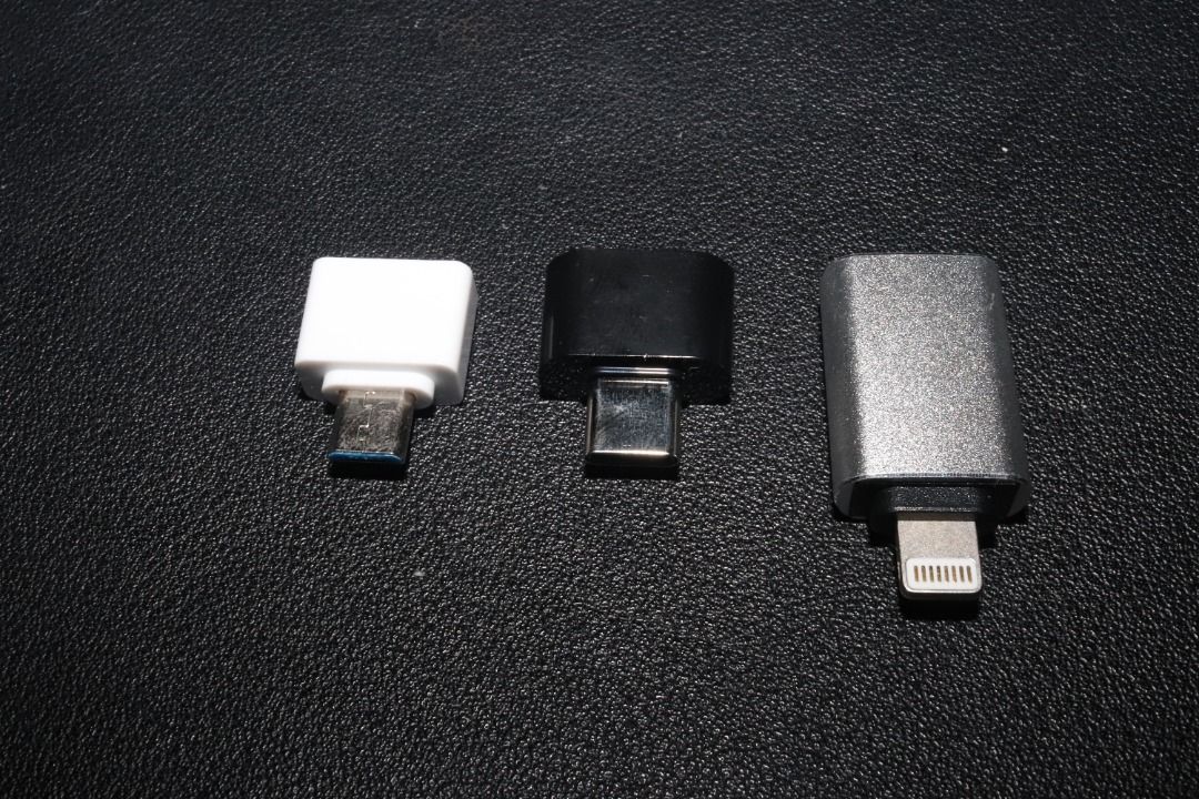 USB to Micro-USB, Type C, and Lightning Adapter (Category: Cables & Adaptors) located in Quezon City. Submitted by mabait_na_posa (Listing ID 1395341524, Image 2). Description: USB to Micro-USB Adapter - 20 USB to Type-C Adapter - 50 USB to Lightning Adapter - 150 Take all - 200.