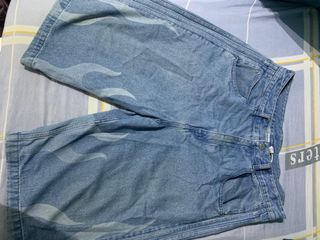 (Category: ) located in . Submitted by myio0 (Listing ID 1395525797, Image 1). Description: .