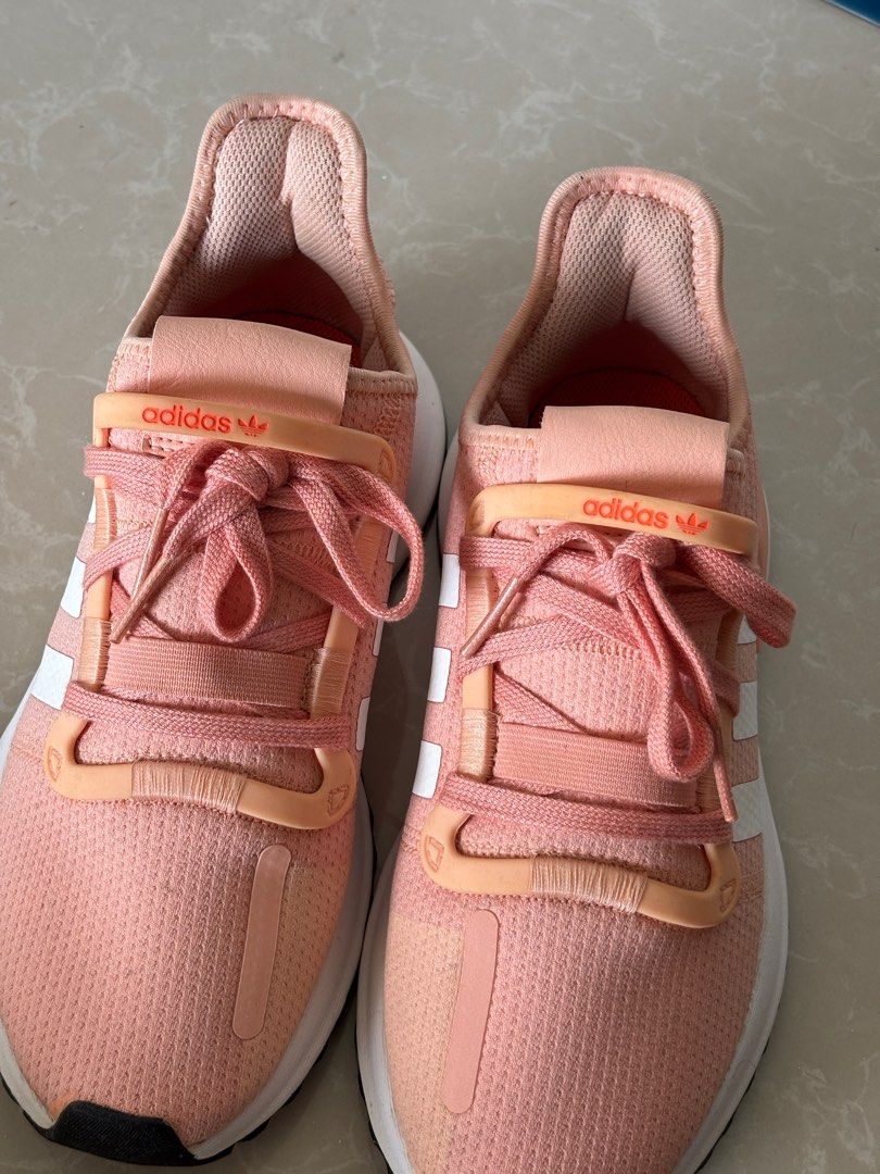 Adidas U_Path Run Women's Sneakers (Category: Sneakers) located in Calapan. Submitted by razz.moose (Listing ID 1395367797, Image 3). Description: - slightly negotiable, no lowball offers please - bought from adidas store - no box but will provide one ( just not the original box it came with) - size in the picture - height for reference/ 5”1/ 155cm - delivery: jrs express ( shipping from calapan city, oriental mindoro).
