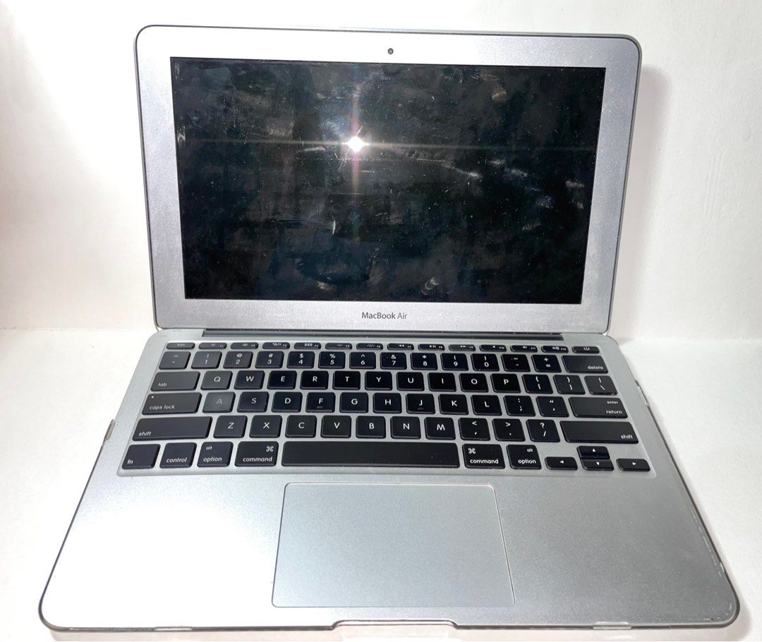 Apple Macbook Air 2010 (Category: Laptops & Notebooks) located in Makati City. Submitted by jmncsmines (Listing ID 1395521380, Image 2). Description: - Silver Apple Macbook Air 2010 - Repaired keyboard Issues: - Bloated Battery (needs to be changed) - No MacOS installed - Has scratches & blemishes Price is still negotiable, but no lowballing (super palugi price na to).