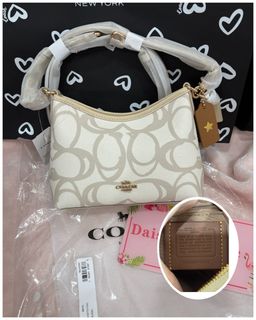 Boutique quality coach Collection item 1