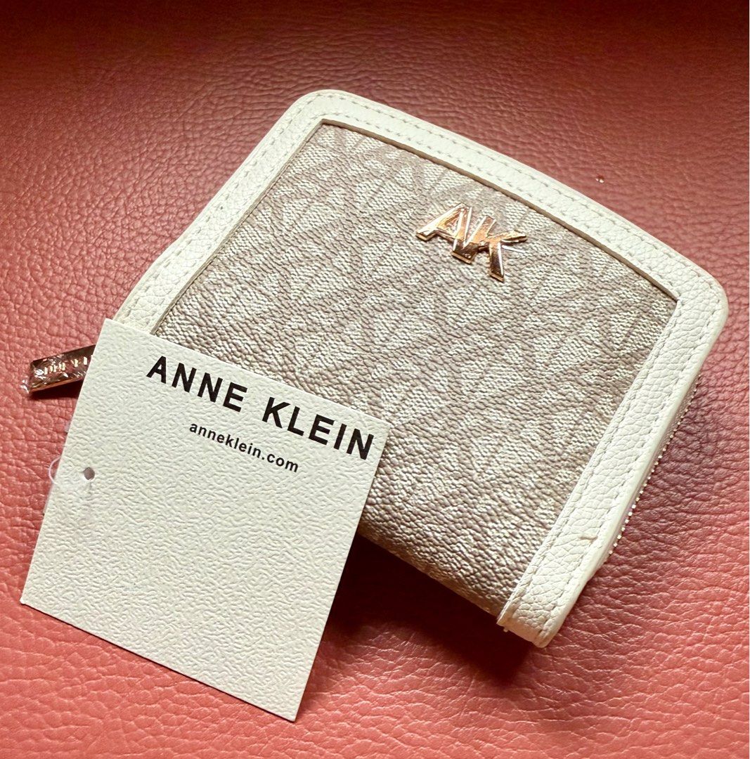 BN/Unused Anne Klein bifold wallet (Category: Wallets & Card holders) located in Cainta. Submitted by jdcmd (Listing ID 1395441270, Image 1). Description: Unused still with tag and plastic cover on hardwares SF co buyer via lalamove, grab, lbc or gogo xpress No cod/cop of item Payment first Gcash or bank transfer Shipping from Cainta.