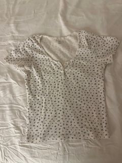 (Category: ) located in . Submitted by rainiehhh (Listing ID 1395502564, Image 1). Description: .