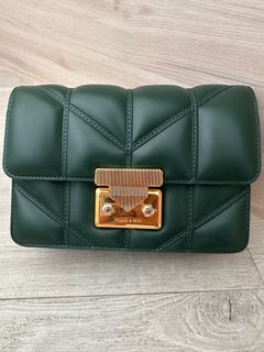 Charles & Keith 斜揹手袋 cross body bag64223015019523110