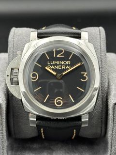 (Category: ) located in . Submitted by gdtimepieces (Listing ID 1395387389, Image 1). Description: .