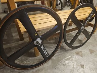 （分類：）位於 。 由 mr.es. 提交（商品編號 1395452720，圖片 1）。簡介： 。
