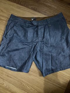(Category: ) located in . Submitted by eemensapparel (Listing ID 1395360072, Image 1). Description: .