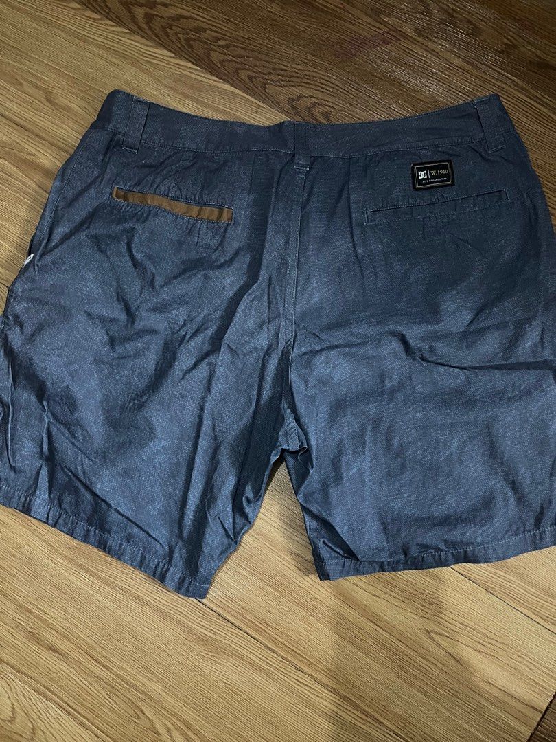 DC Shorts size 33 (Category: Shorts) located in Ragay. Submitted by eemensapparel (Listing ID 1395360072, Image 3). Description: Issue: missing button and pictures .