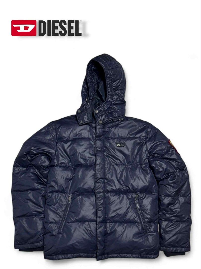 Diesel Puffer Jacket Men's Diesel (authentic) (Category: Activewear) located in Cebu City. Submitted by westleygics18 (Listing ID 1395522801, Image 1). Description: Diesel Puffer Jacket Men's Excellent Condition Size Medium Actual Pictures Posted Width 21 inches Height 29 inches P4,850 Dm for more inq.