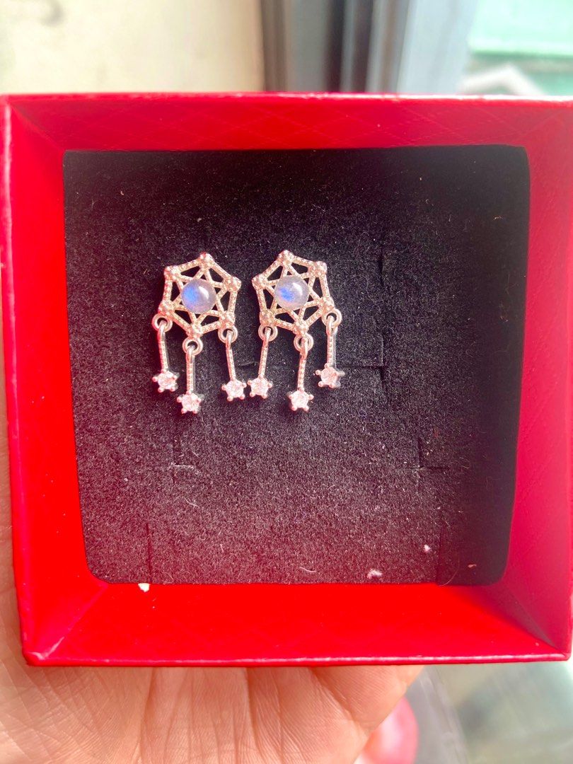 Dreamcatcher with Labradorite earrings (Category: Earrings) located in Quezon City. Submitted by soberanozar (Listing ID 1395527904, Image 2). Description: ✨🌙 Dreamcatcher with Labradorite in S925 Needle earrings🌙✨ This piece is more than just jewelry—it’s a talisman. The dreamcatcher symbolizes protection, filtering out negativity and allowing only light and wisdom to flow through. Paired with Labradorite, the stone of transformation and intui