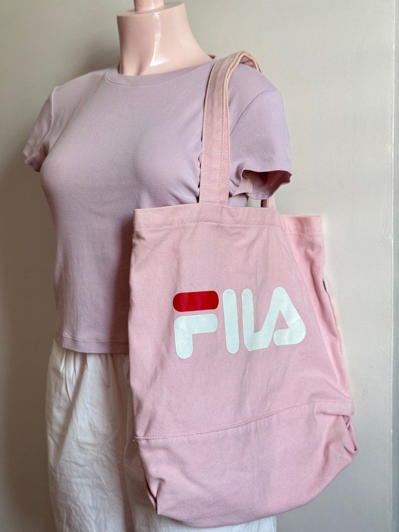 FILA PINK TOTE BAG (Category: Shoulder Bags) located in Cagayan de Oro. Submitted by declutter1s1 (Listing ID 1395375721, Image 1). Description: .