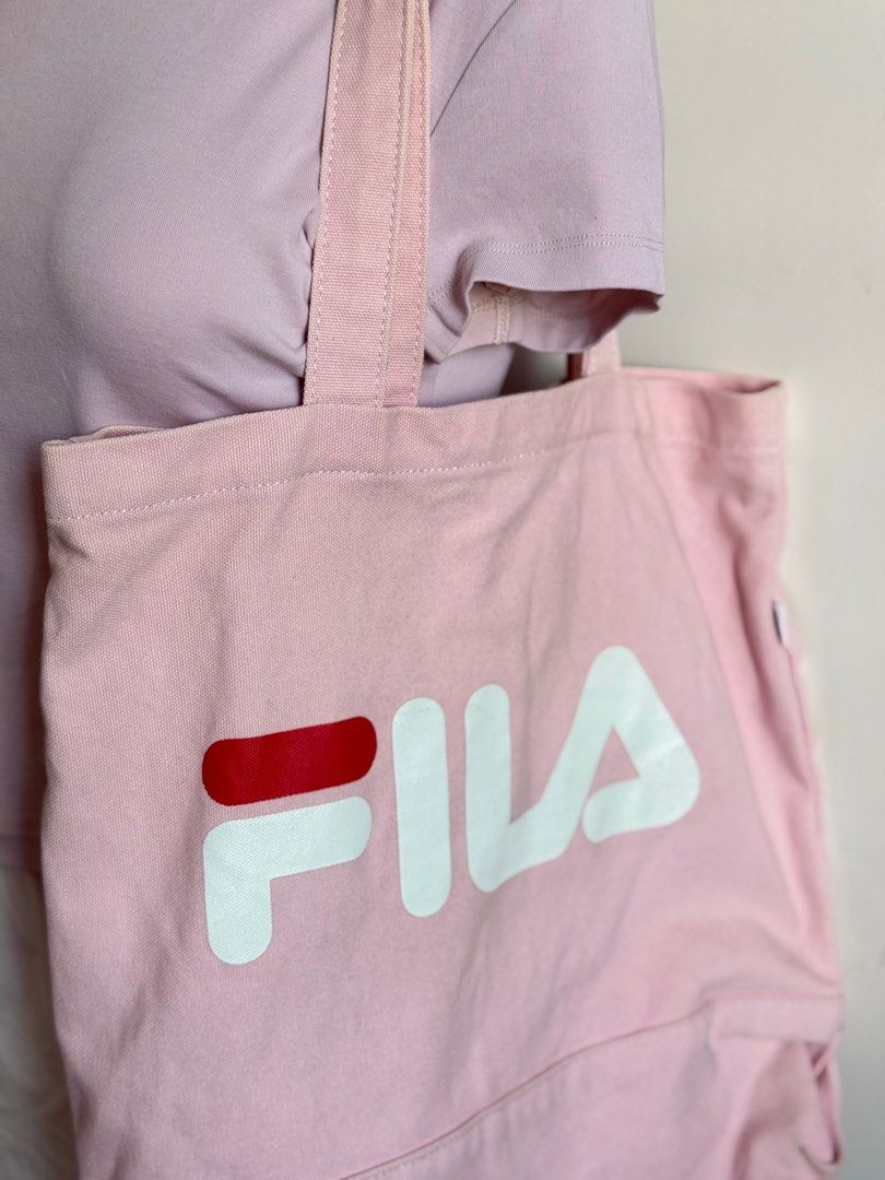 FILA PINK TOTE BAG (Category: Shoulder Bags) located in Cagayan de Oro. Submitted by declutter1s1 (Listing ID 1395375721, Image 2). Description: .