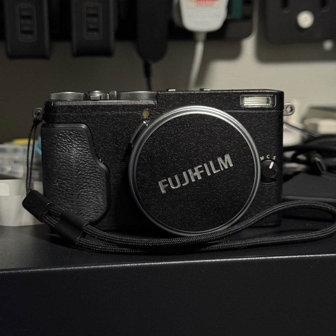Fujifilm X70 WCL, Photography, Cameras on Carousell