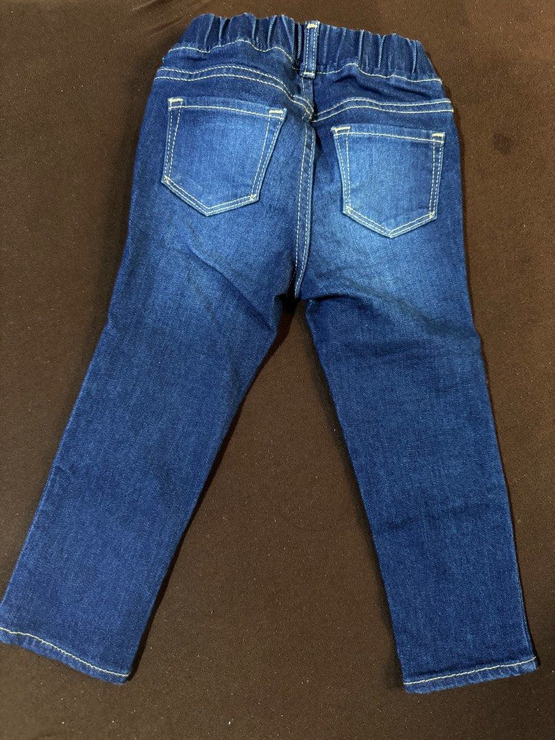 Gap Denim Stretch Jegging Ankle Jeans - 3 Years (Category: Babies & Kids Fashion) located in Manila. Submitted by geevibes (Listing ID 1395423949, Image 3). Description: Gap Denim stretch jegging ankle jeans, perfect for everyday wear. Dark blue wash, size 3T. Comfortable fit with elastic waistband..
