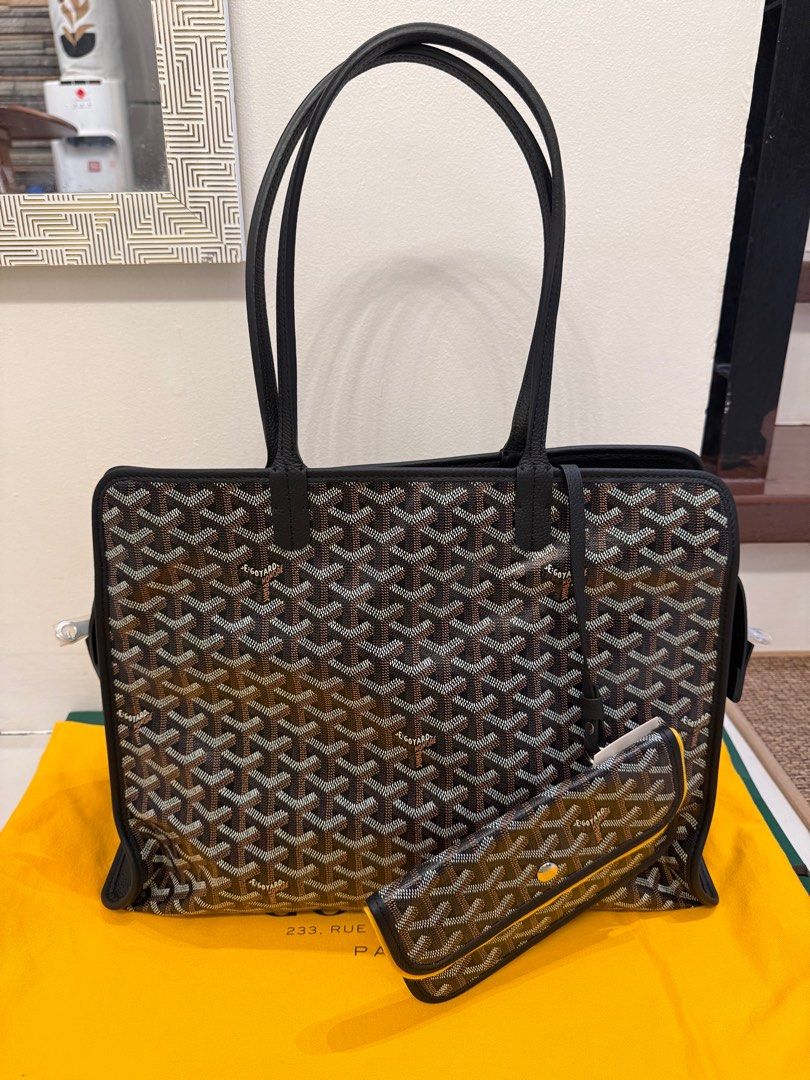Goyard Sac Hardy black (Category: Luxury Bags & Wallets) located in Cebu City. Submitted by simplyjoyce (Listing ID 1395355410, Image 2). Description: Brandnew and store fresh Goyard Sac Hardy Black Complete inclusions 100% original or triple your money back guarantee. Cebu City onhand.