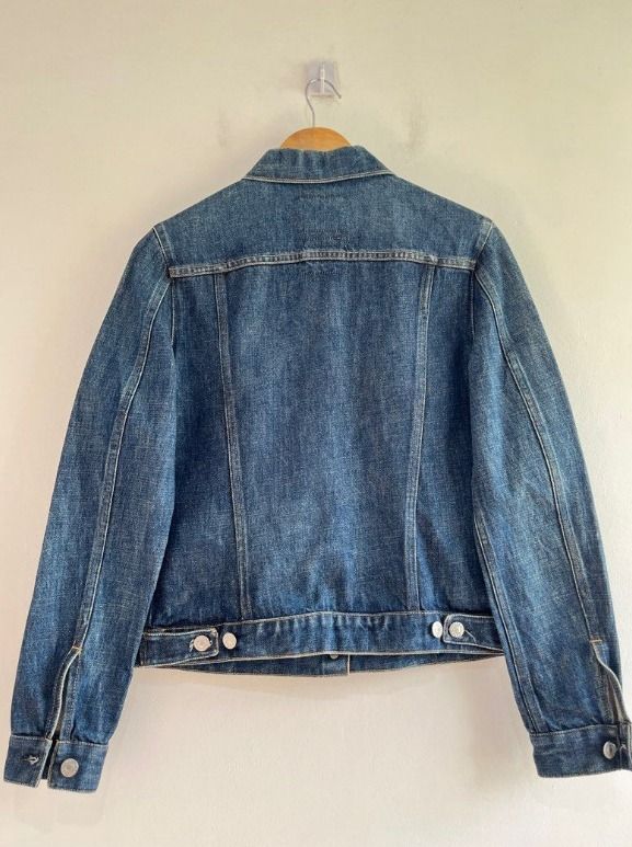 Helmut Lang Denim Jacket (Category: Coats, Jackets and Outerwear) located in Quezon. Submitted by joooles (Listing ID 1395389008, Image 2). Description: - Helmut Lang denim jacket - Medium size - Button-down front - Two chest pockets - Classic collar - Made in 1998 - Versatile for various outfits -18 X 23, 24 in sleeves.