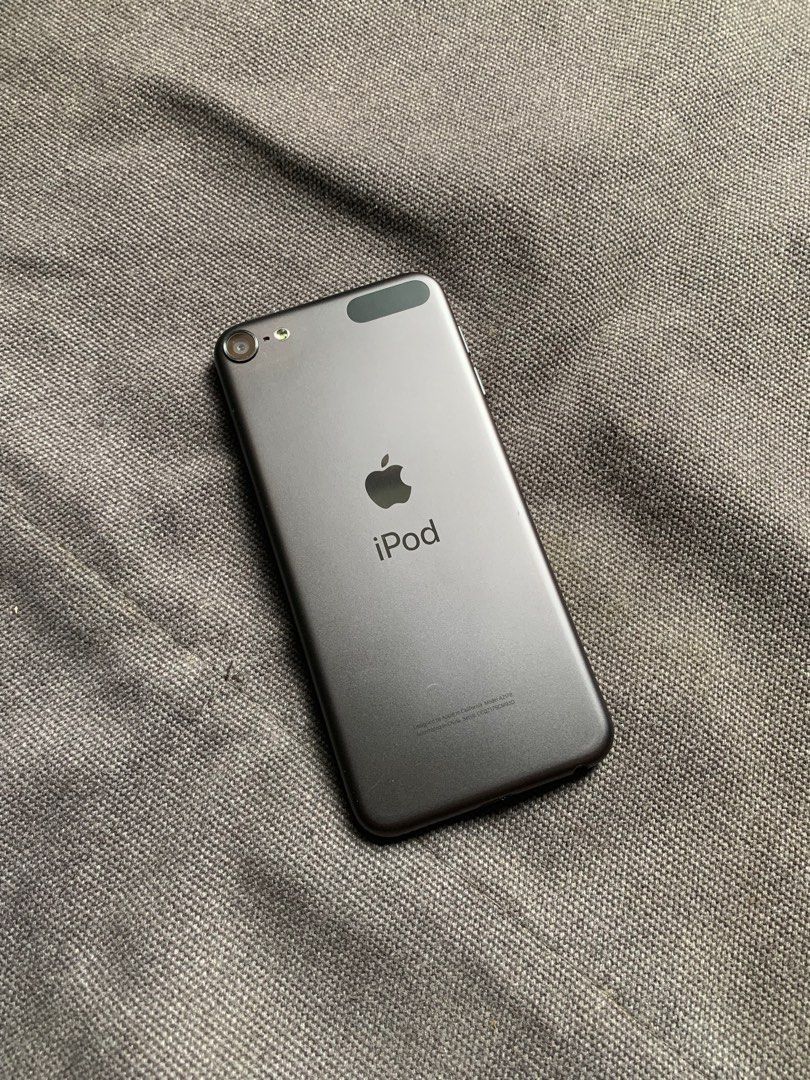 iPod Touch 7th Generation (Category: Early Generation Mobile Phones) located in Bulacan. Submitted by kncreate (Listing ID 1395433570, Image 1). Description: iPod Touch 7th Generation last iPod model released by Apple Space Grey Color A10 Fusion chip 32 GB IOS 14.2 Condition: Good as brand new. .