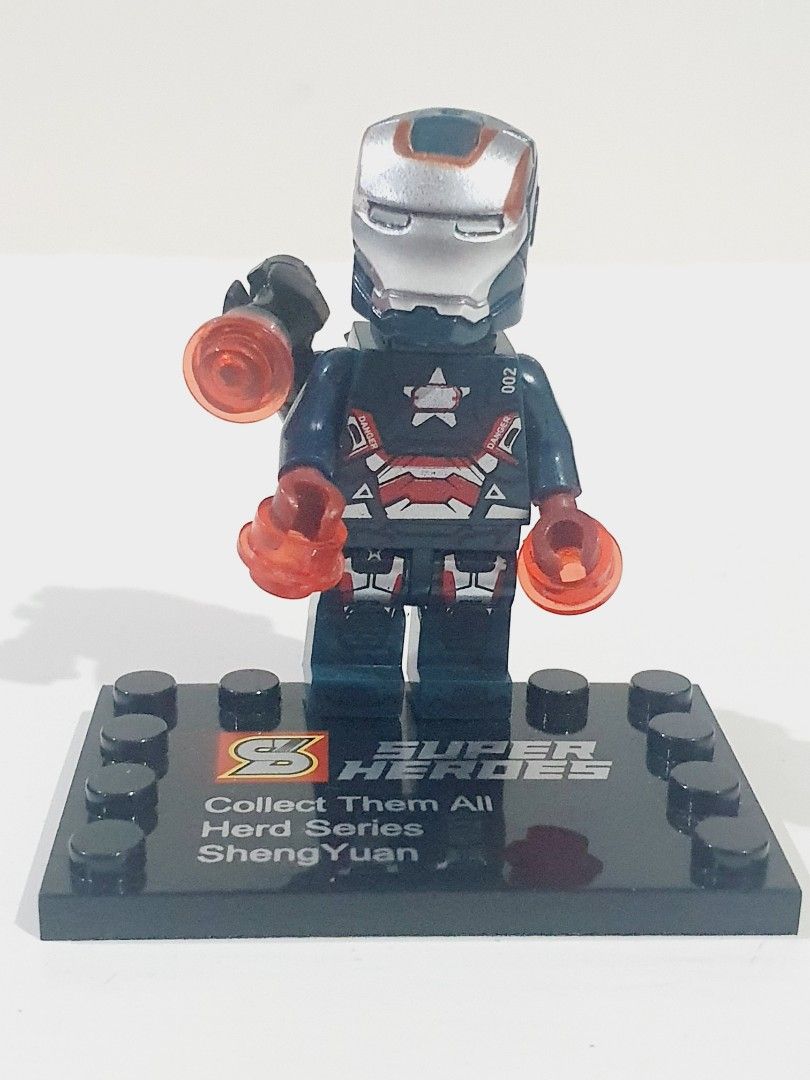 Ironman mini lego (Category: Lego & Building Sets) located in Las Pinas. Submitted by cherry_luvs_dresses (Listing ID 1395463122, Image 1). Description: good as new collectible super discounted price.