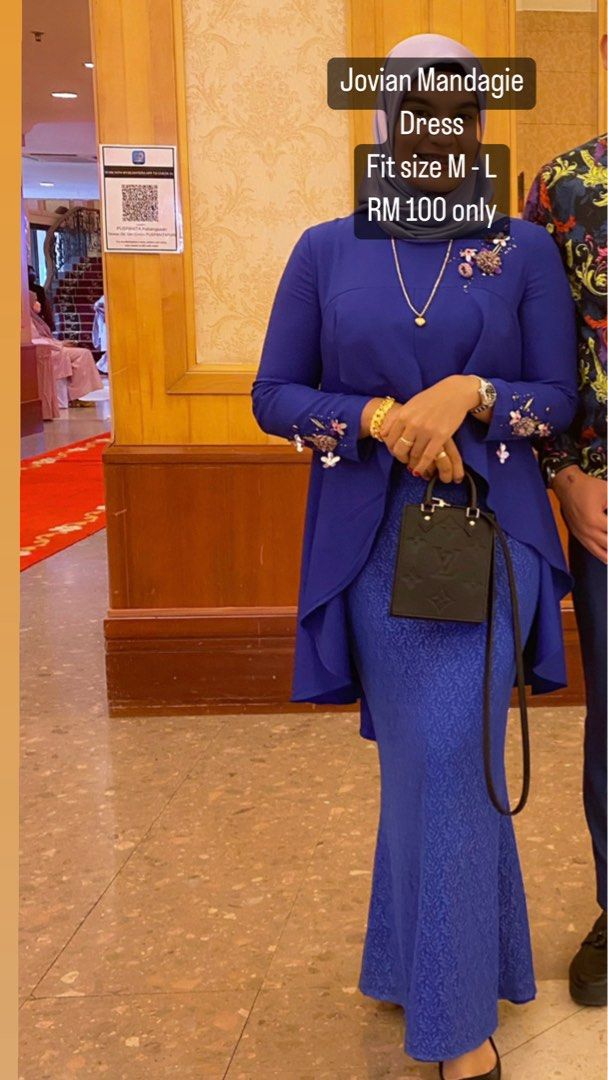 Jovian Mandagie Dress (Category: Dresses) located in Cheras. Submitted by lehamenjualbeli (Listing ID 1395511304, Image 1). Description: - Jovian Mandagie dress - Stunning blue color - Size: M-L - Intricate sleeve and bodice detailing - Ideal for special events - Price: RM100.