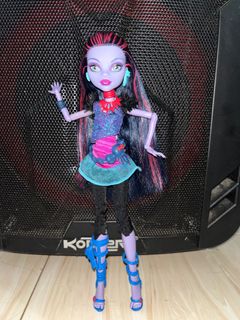 (Category: ) located in . Submitted by monsterhigh332 (Listing ID 1395379558, Image 1). Description: .